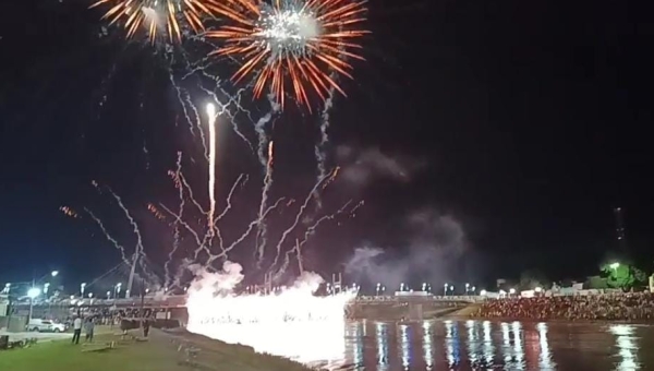 Réveillon em Rio Branco tem queima de fogos na Base e cascata na ponte Juscelino Kubitschek